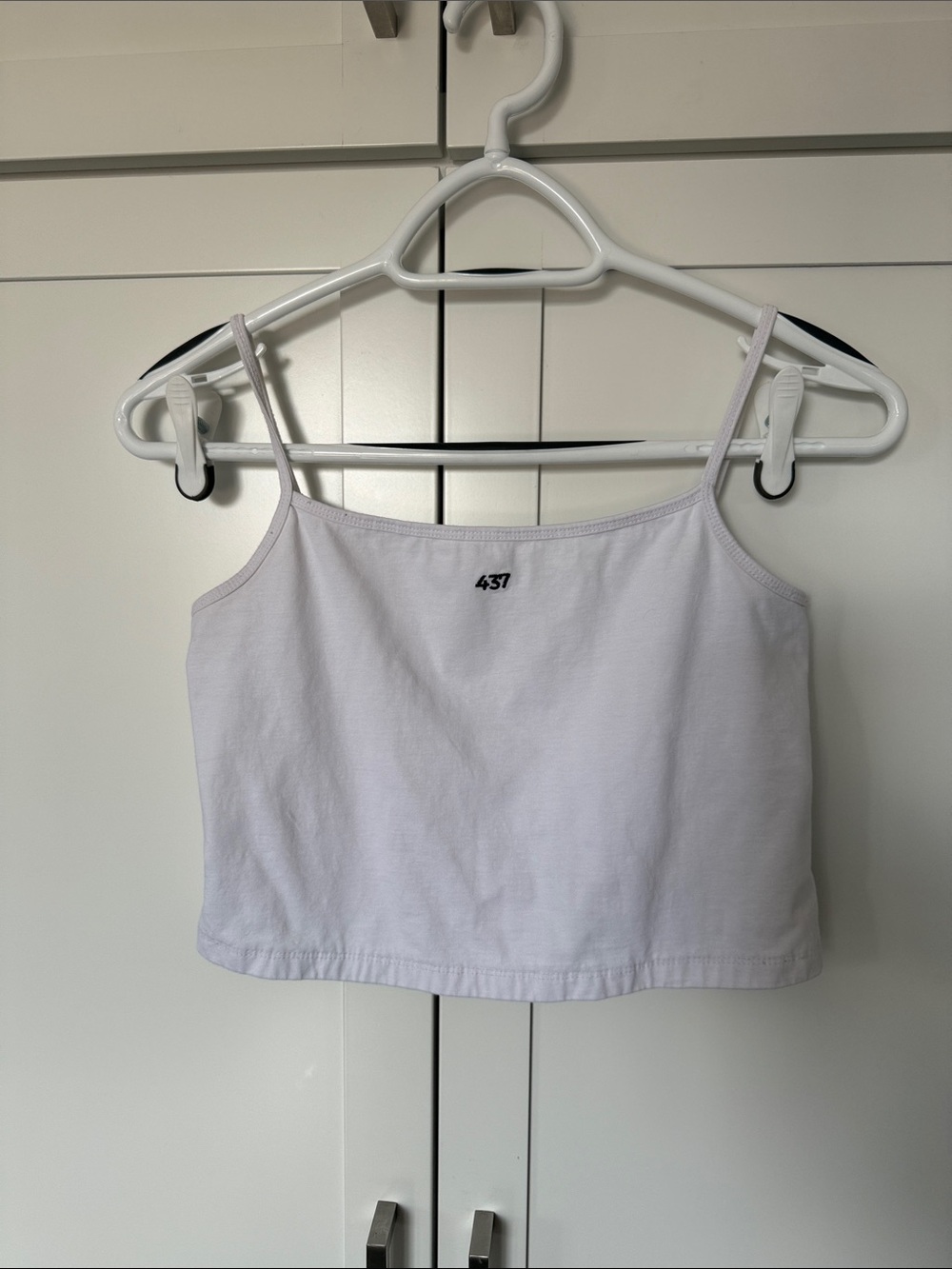 437 crop top